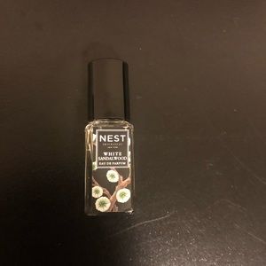 Nest white sandalwood fragrance